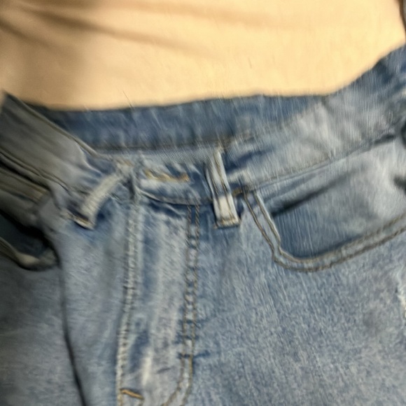 Practically new - Picture 2 of 3